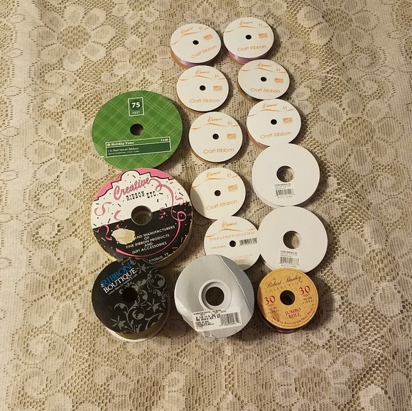 15 Rolls of Ribbon - Picture 2 of 3